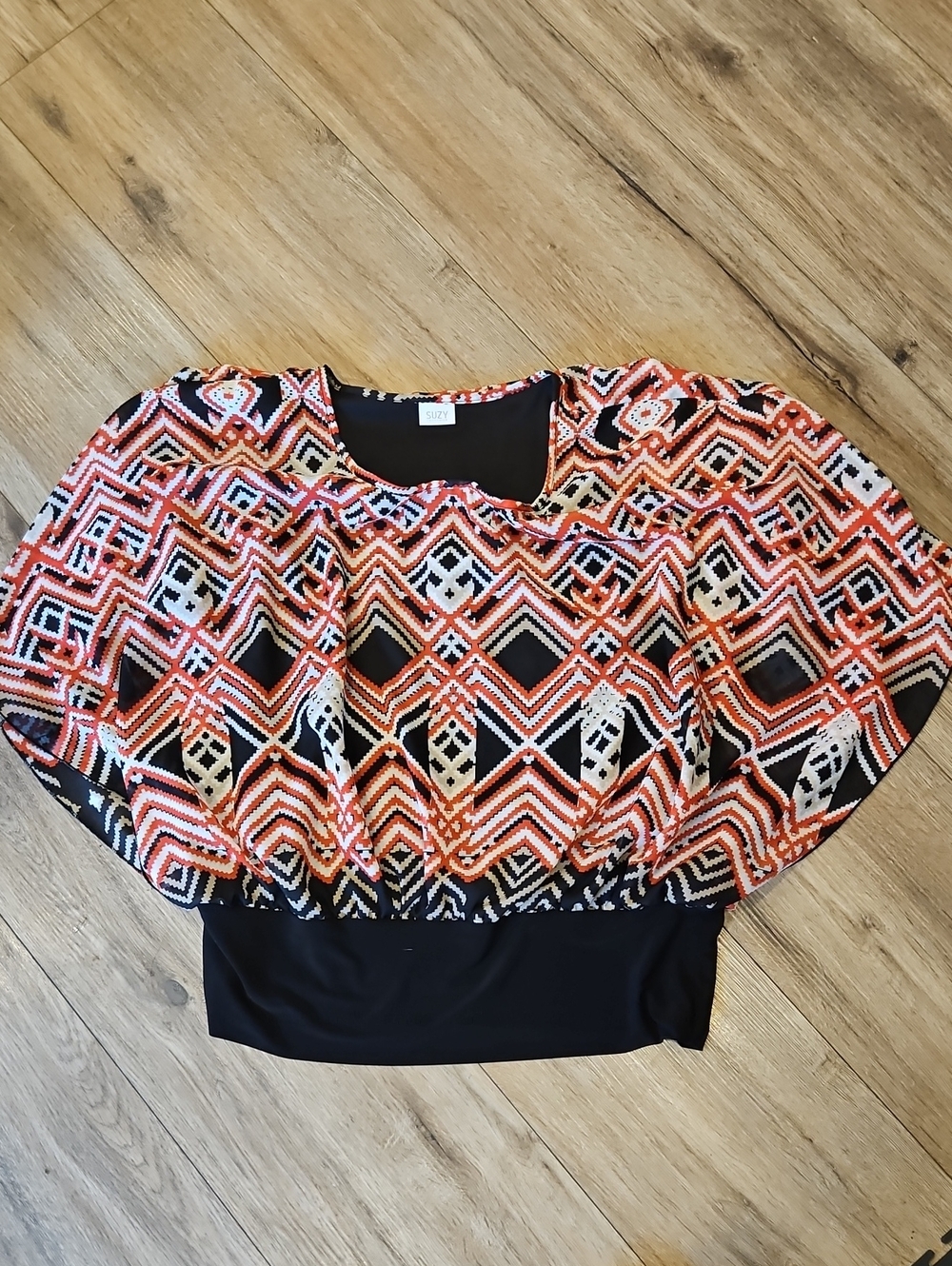 Women’s Geometric Pattern Blouson Top - Black & Orange